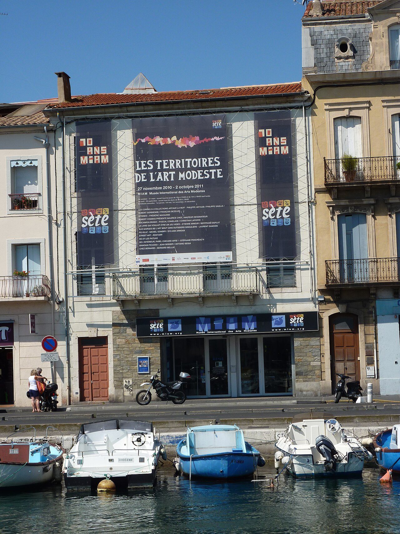 MUSÉE INTERNATIONAL DES ARTS MODESTES (MIAM)