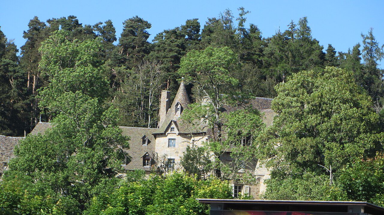 CHATEAU DE FOURNELS à Fournels