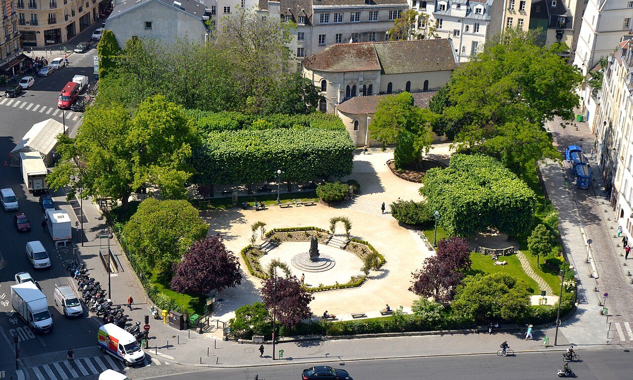 Square René Viviani à Paris