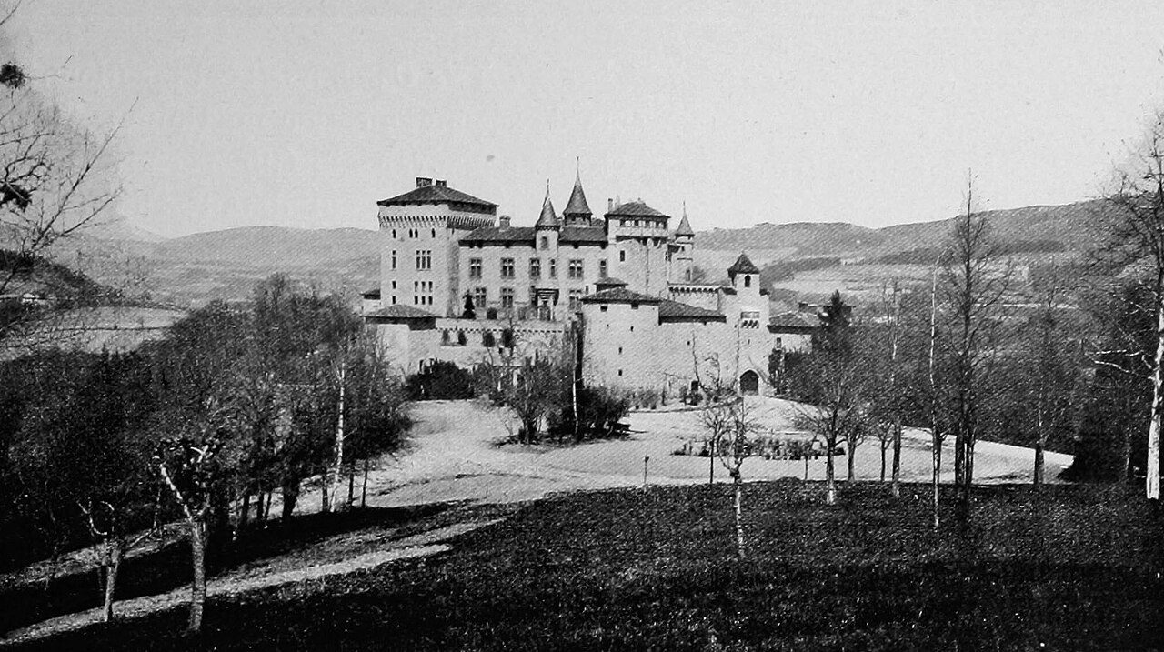 Château de Chamousset à Saint-Laurent-de-Chamousset
