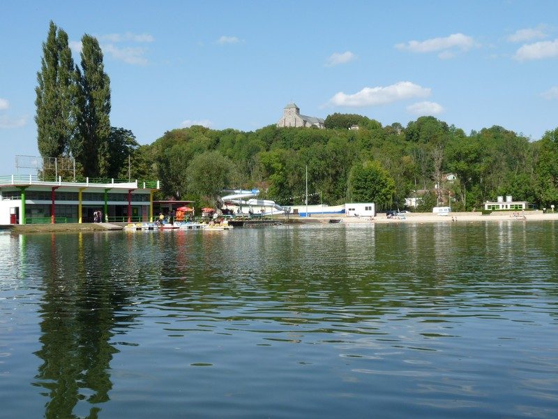 Base de loisirs du Lac Vert plage à Doulcon