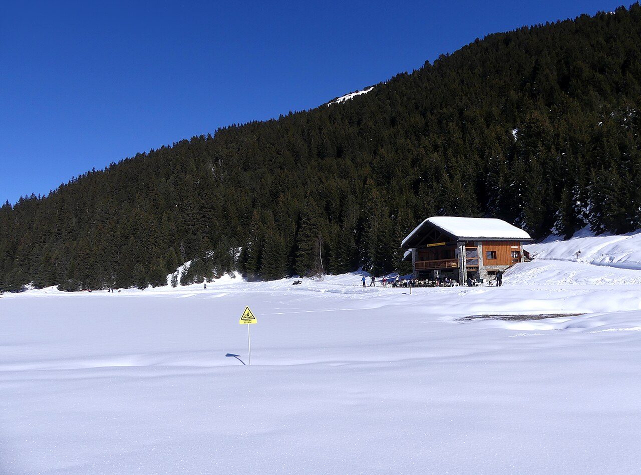 Maison de la réserve naturelle du Plan de Tuéda