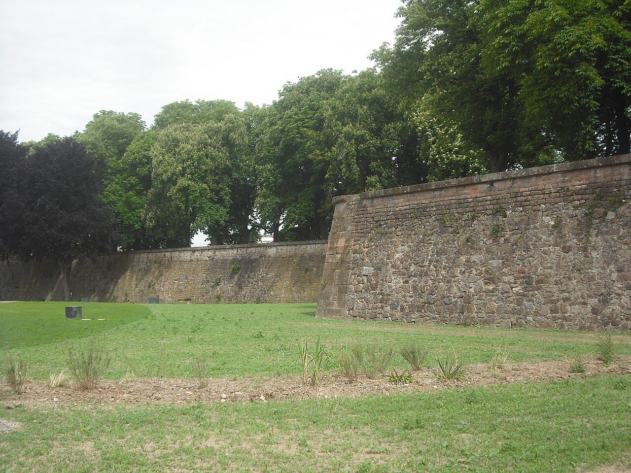 Piscine des Remparts