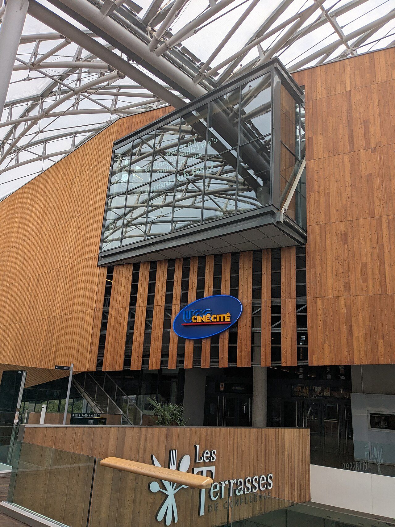 UGC Ciné Cité Confluence à Lyon 2e Arrondissement