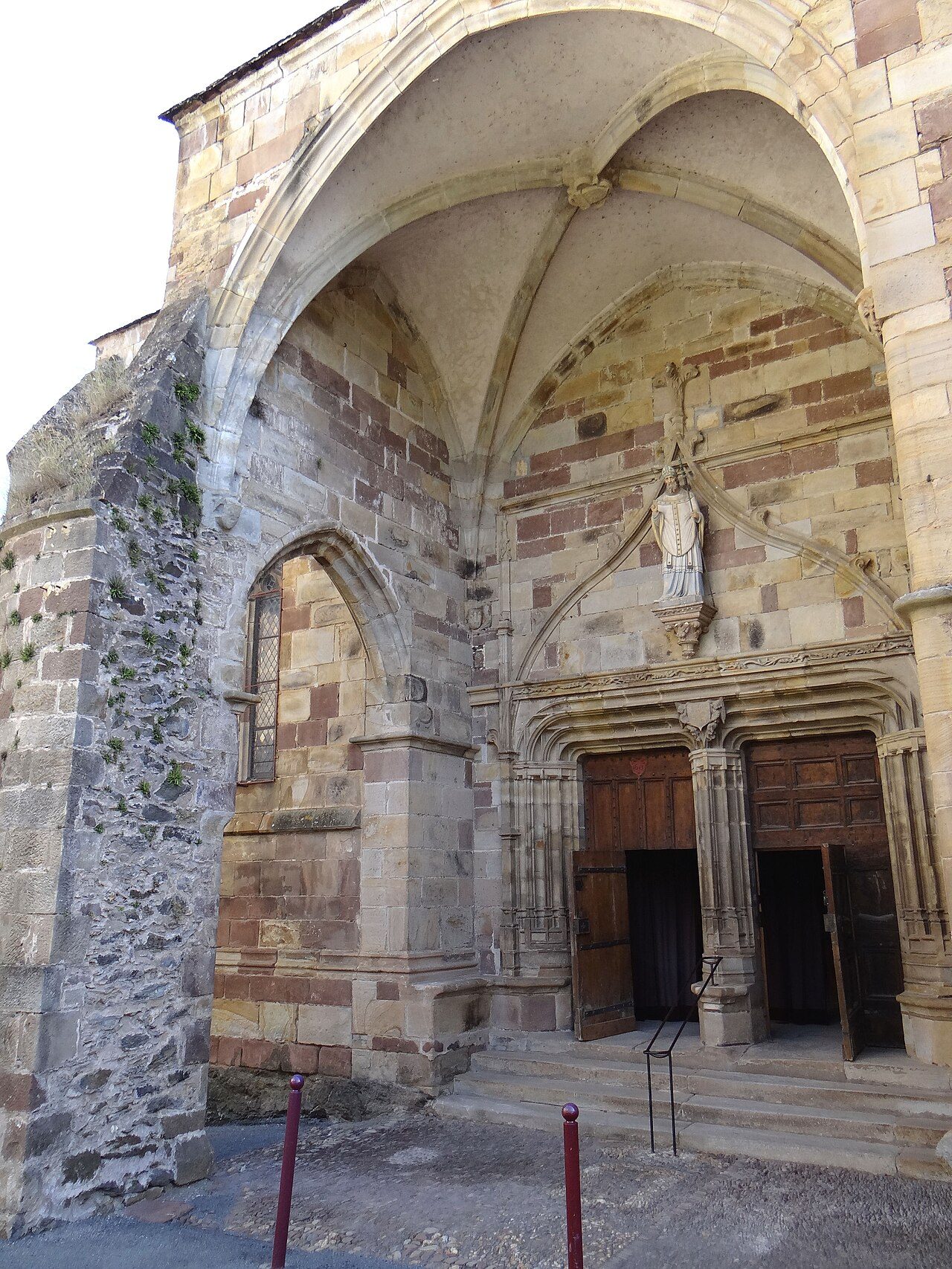 Collégiale de Saint-Sernin à Saint-Sernin-sur-Rance