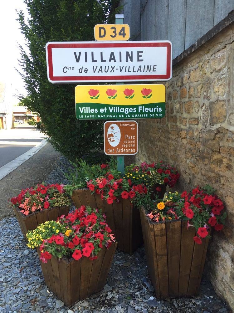 VAUX VILLAINE, Village Fleuri "4 Fleurs" à Vaux-Villaine