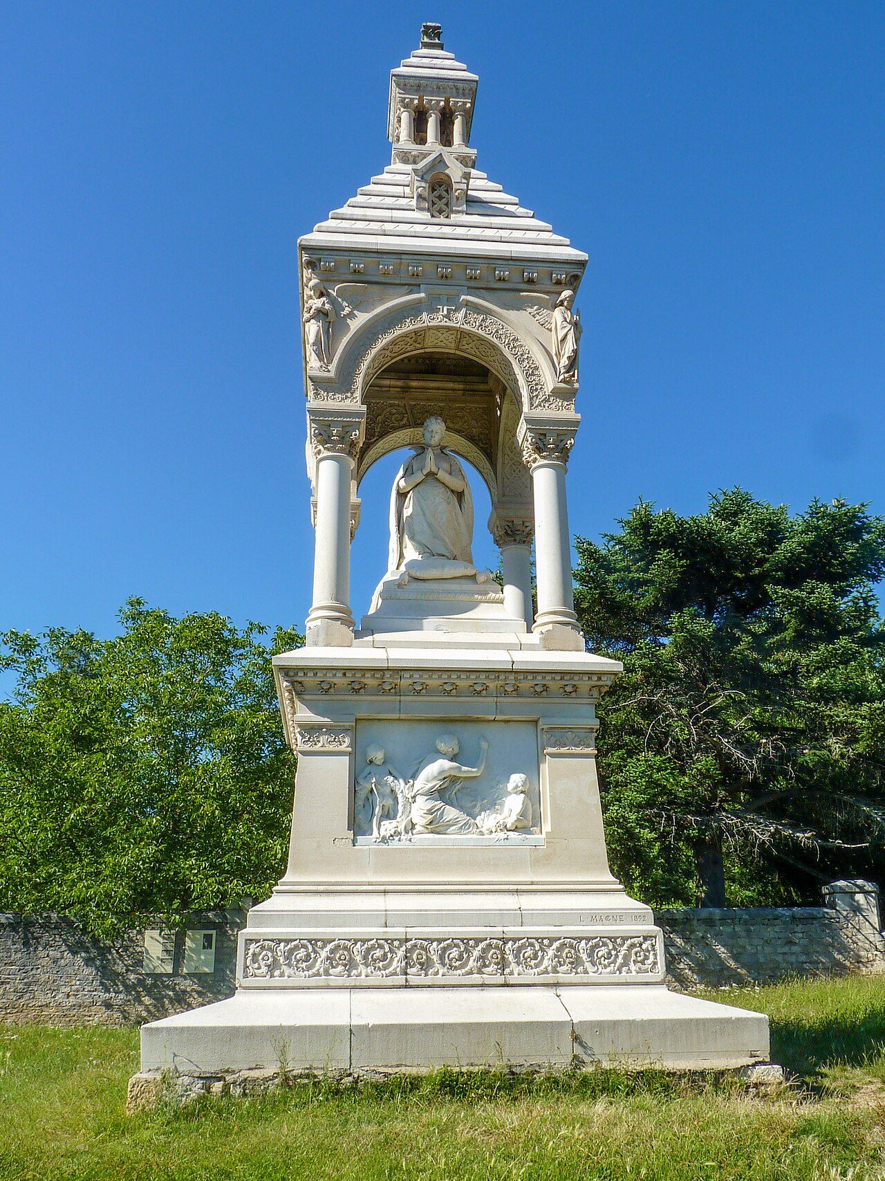 Monument Talabot à Saint Geniez d'Olt et d'Aubrac