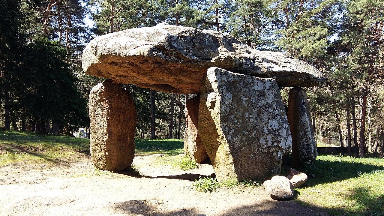Parc du Dolmen à Saint-Nectaire