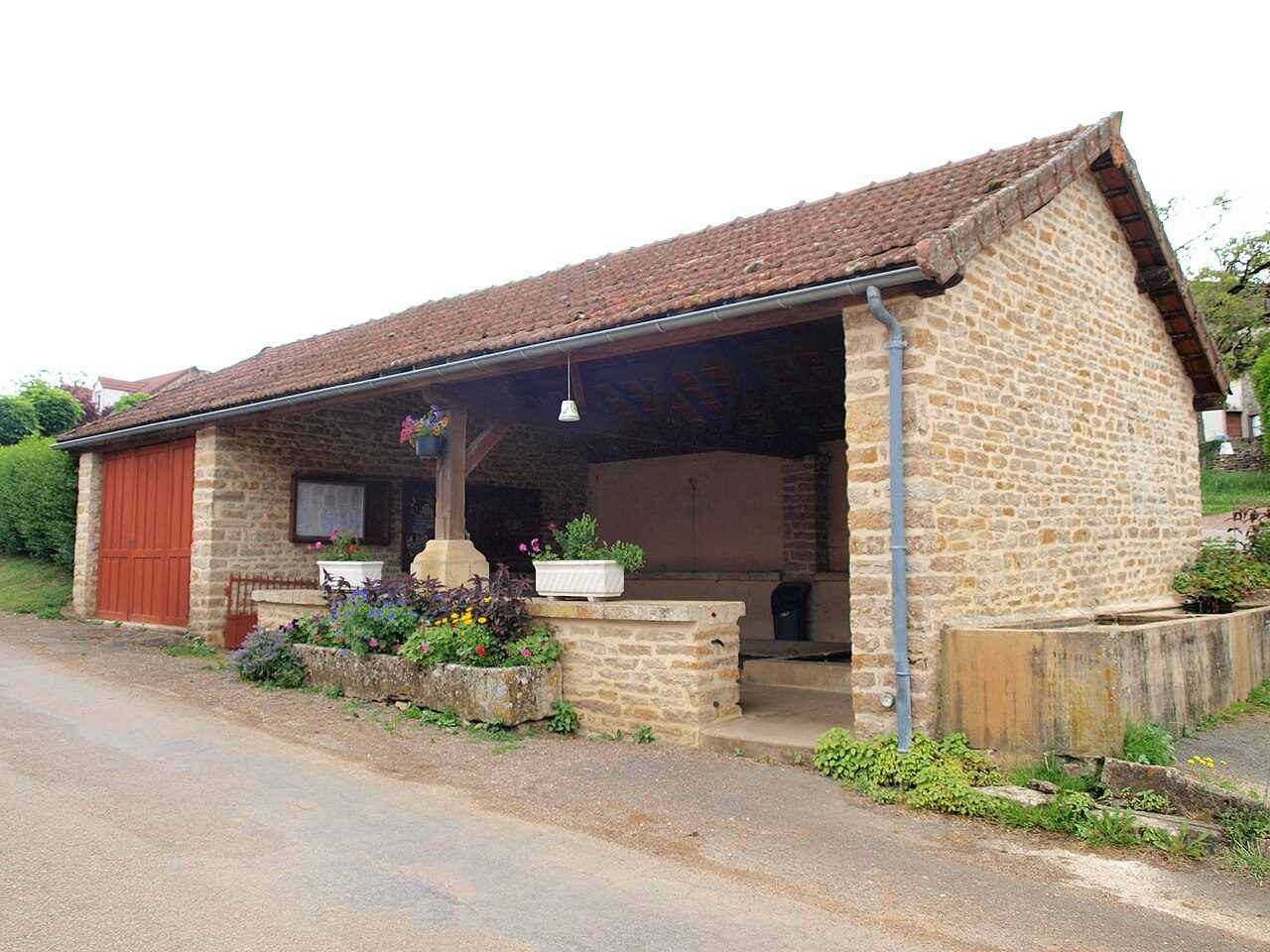 Lavoir de Châtellenot à Châtellenot