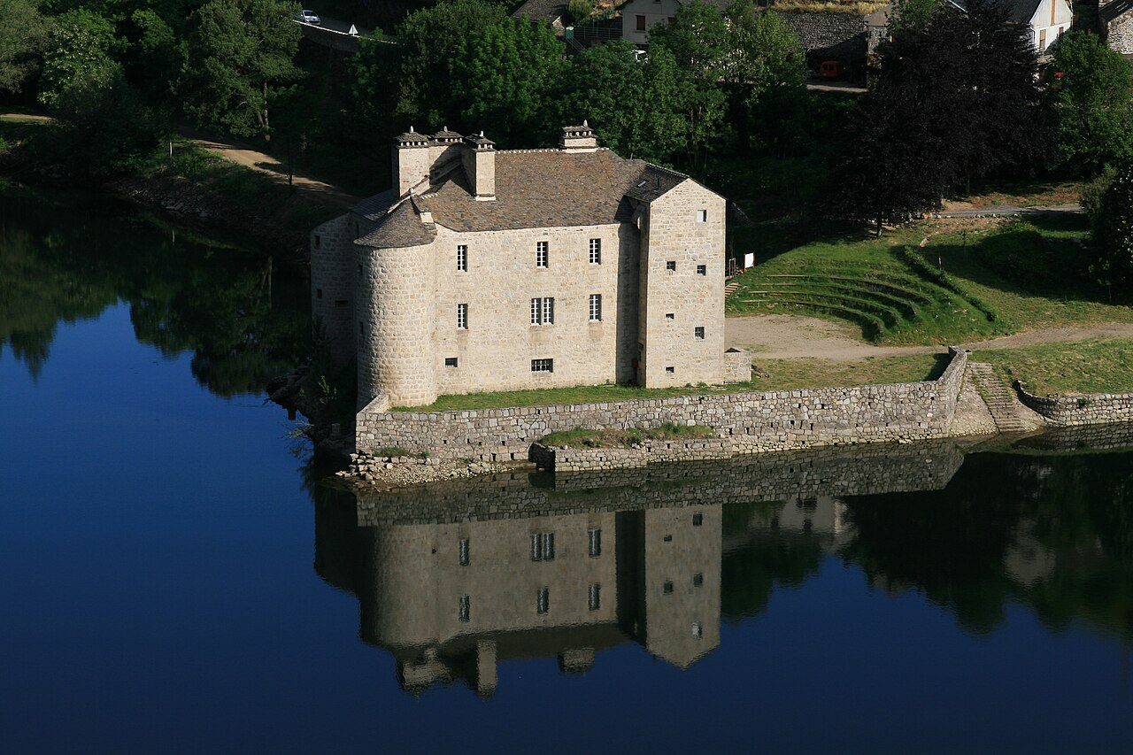 LE CHÂTEAU DE CASTANET à Pourcharesses