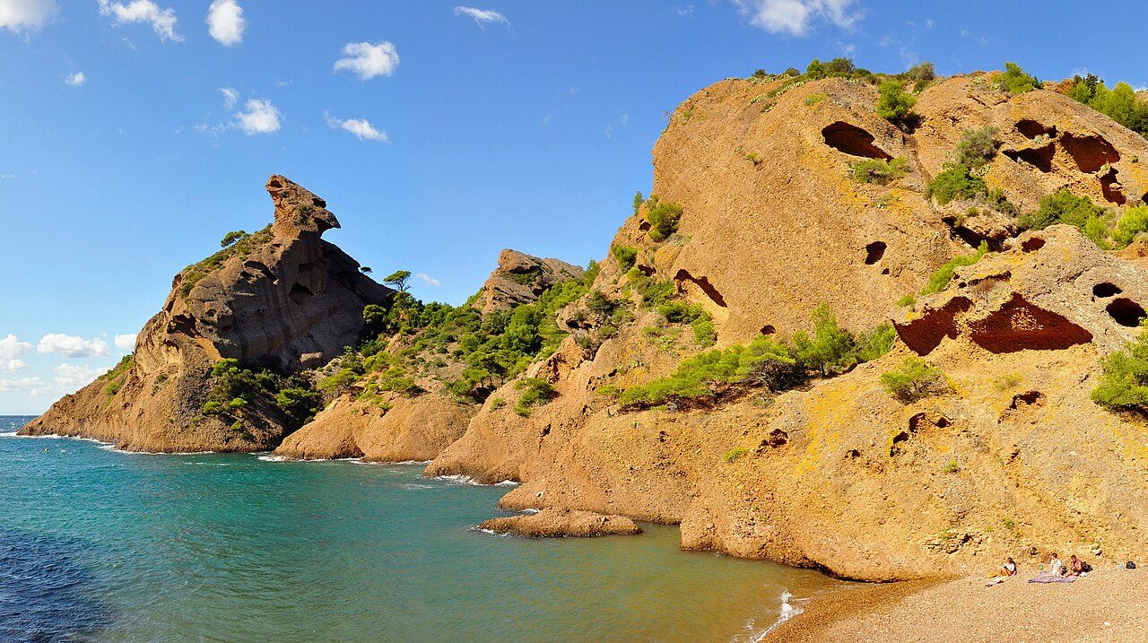 Plage de la Calanque de Figuerolles