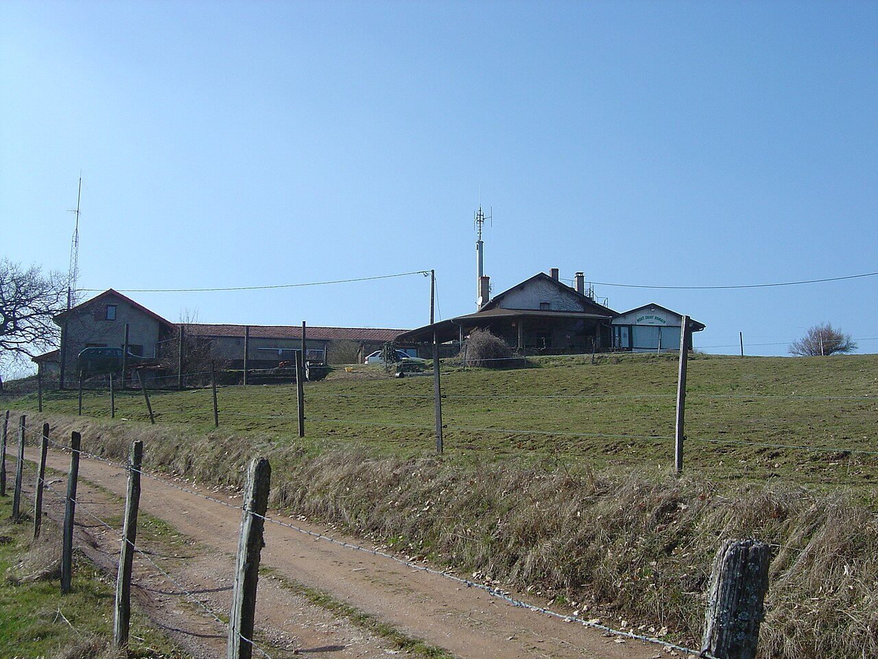 Le Mont Saint-Romain à Blanot