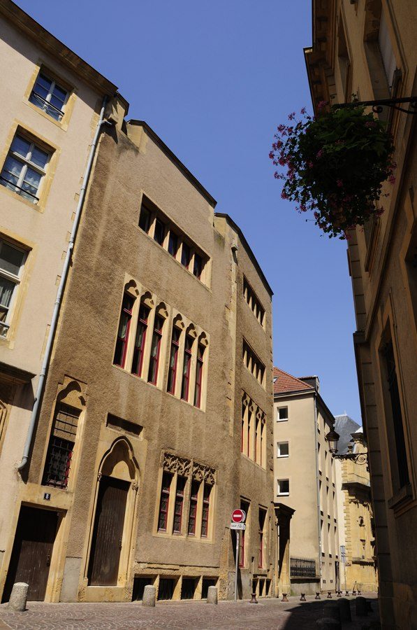 Place Sainte-Croix
