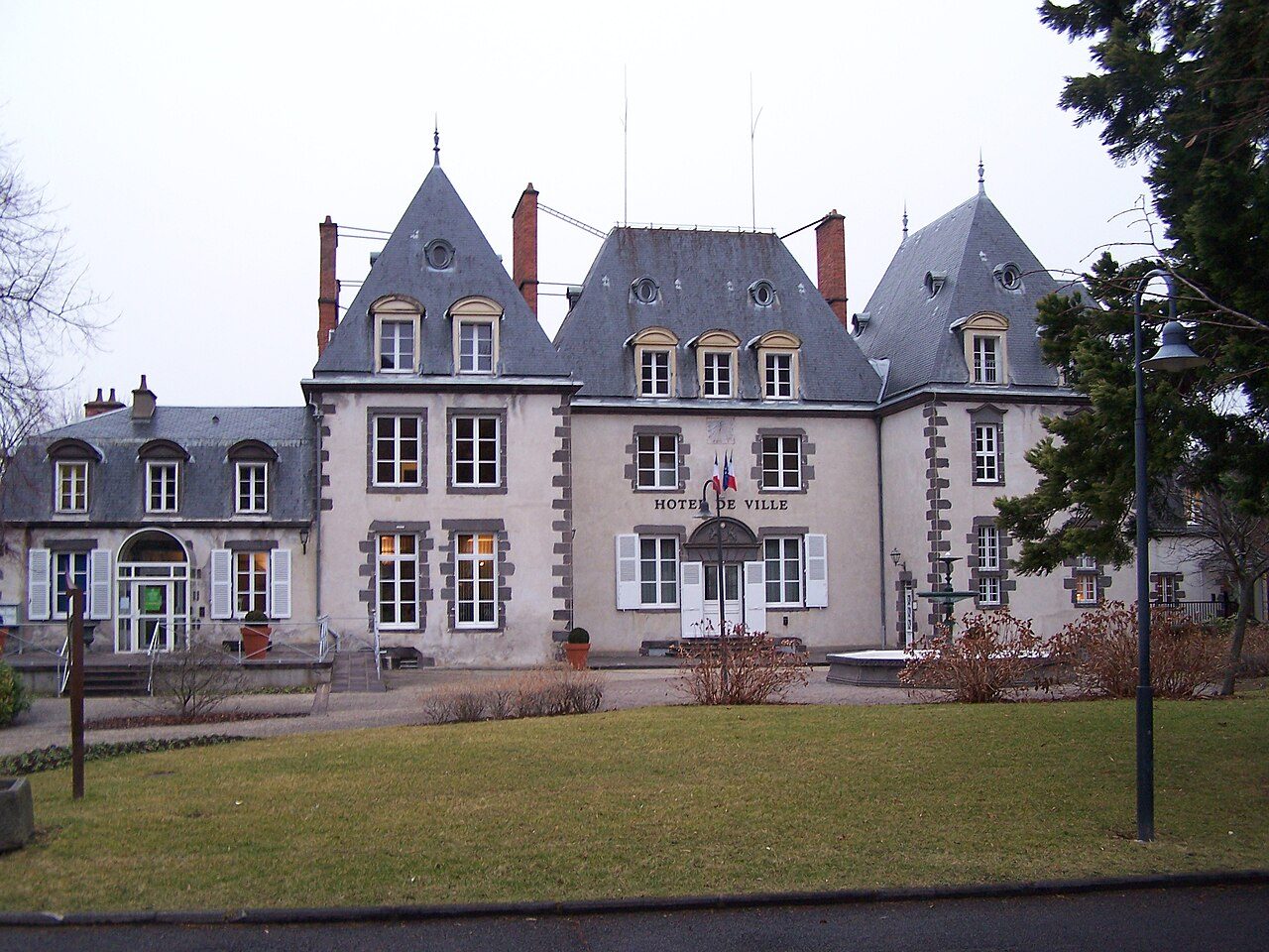 Château de Bezance - Mairie de Romagnat à Romagnat