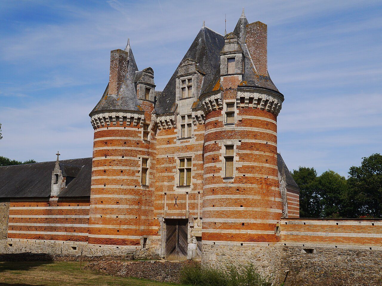 Château de Mortiecrolles à Saint-Quentin-les-Anges