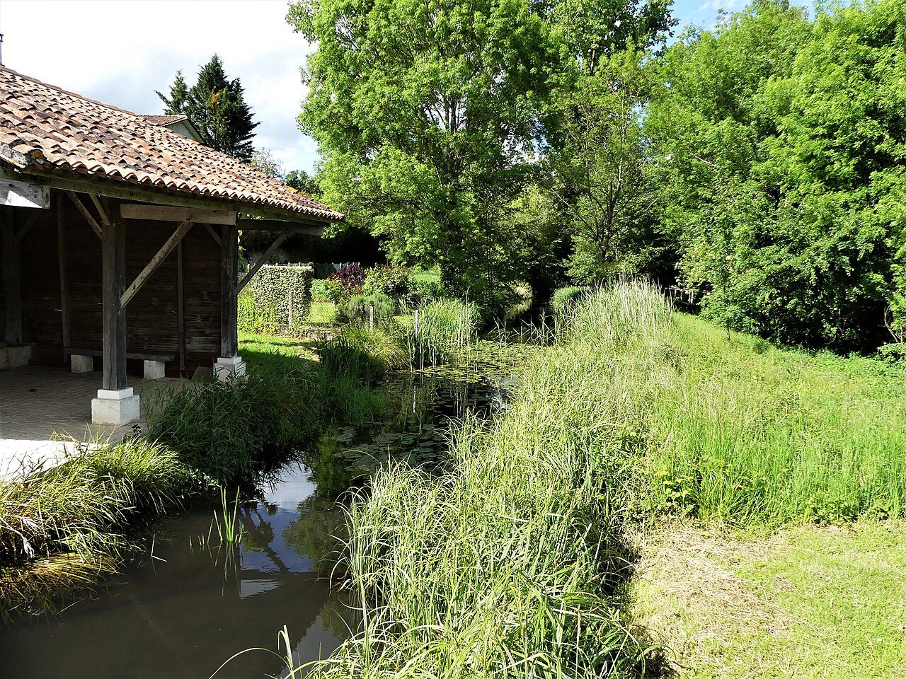 Le Canal des Moulins à Chabeuil