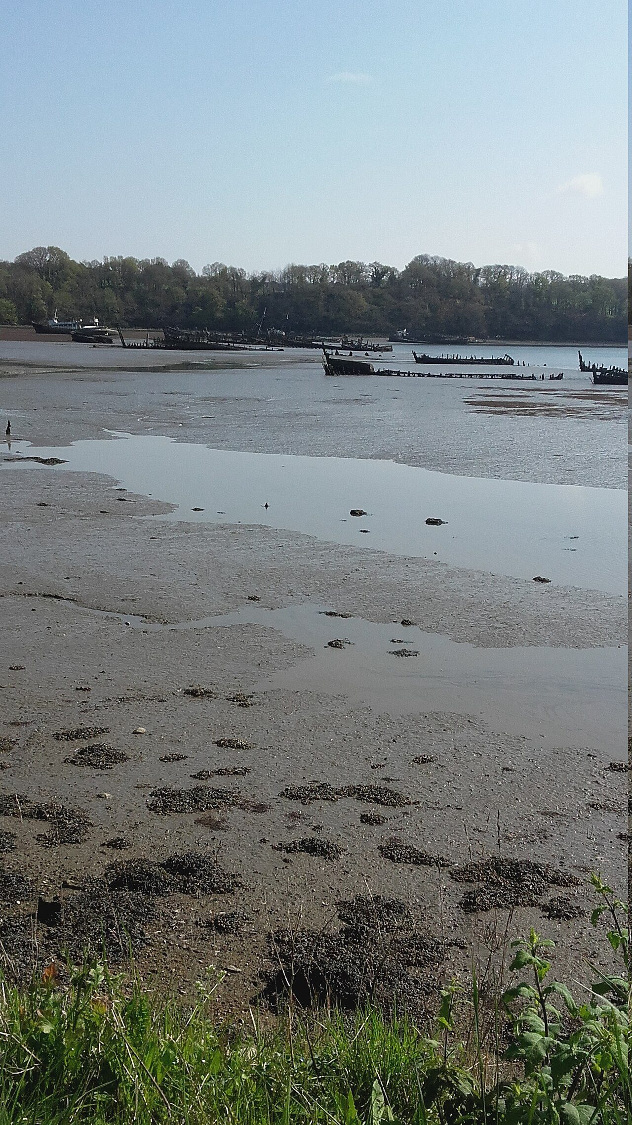 Le cimetière de bateaux de Kerhervy à Lanester