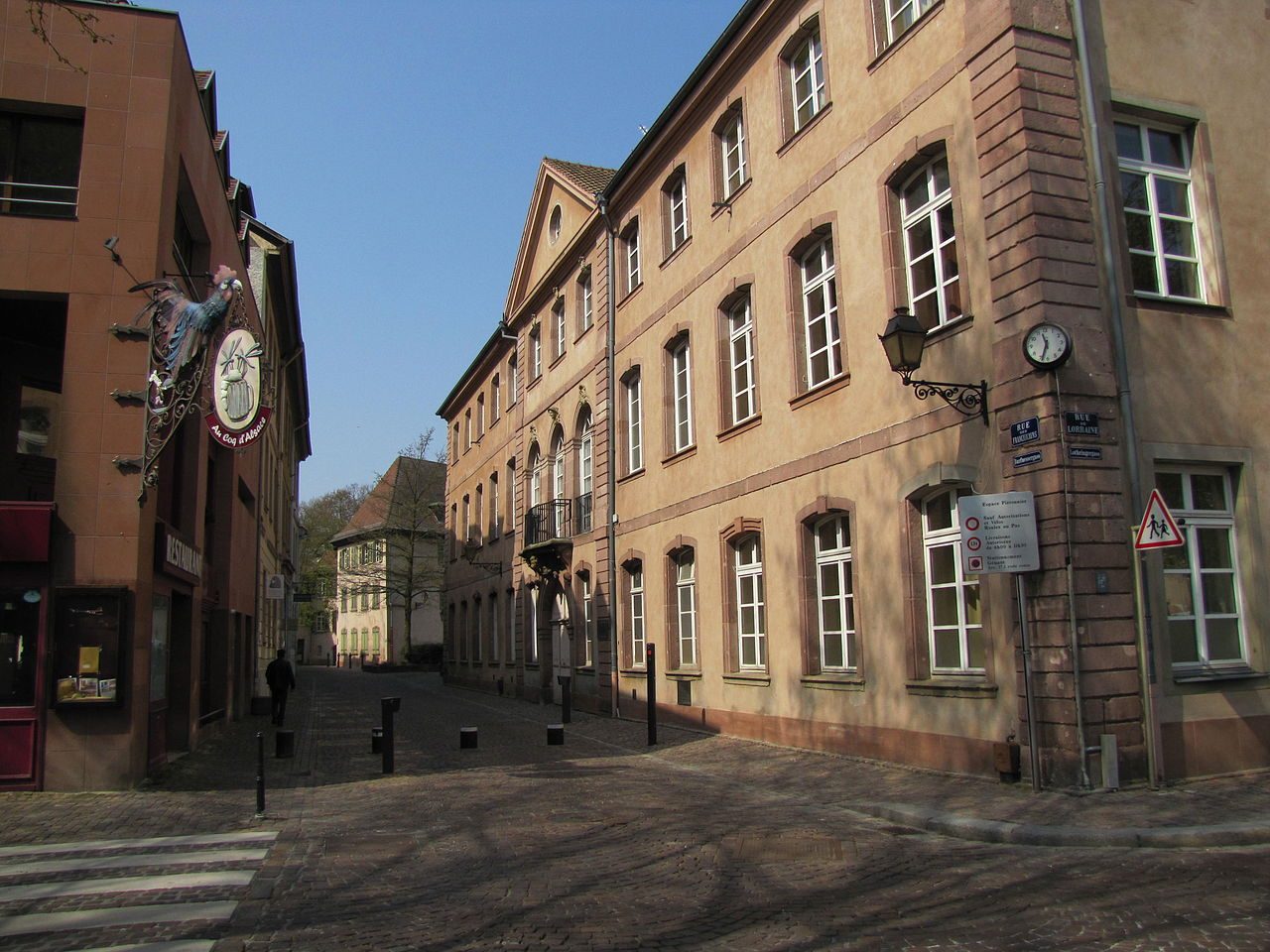 Ecole Cour de Lorraine
