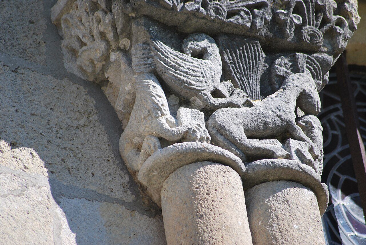Façade de l'église Saint-Pierre de Loupiac à Loupiac