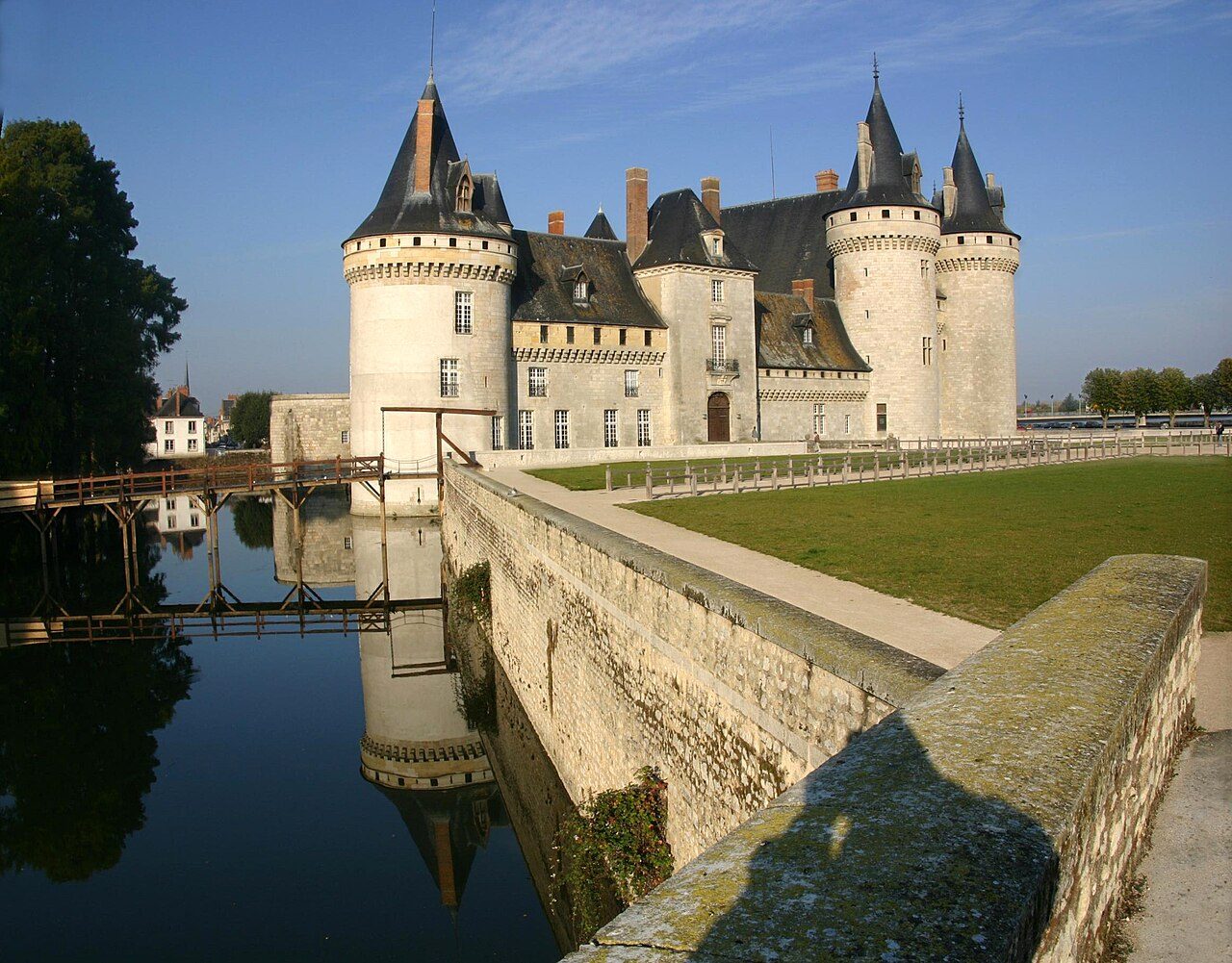 Château de Sully-sur-Loire à Sully-sur-Loire