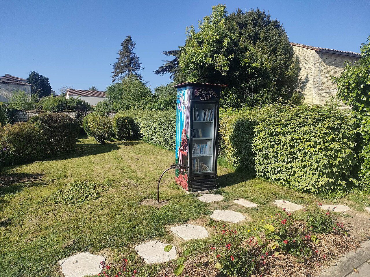 Boîte à livres à Xambes