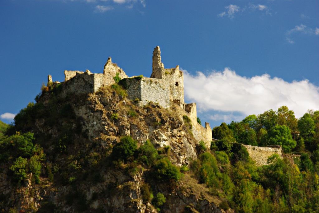 Le Château d'Usson à Rouze