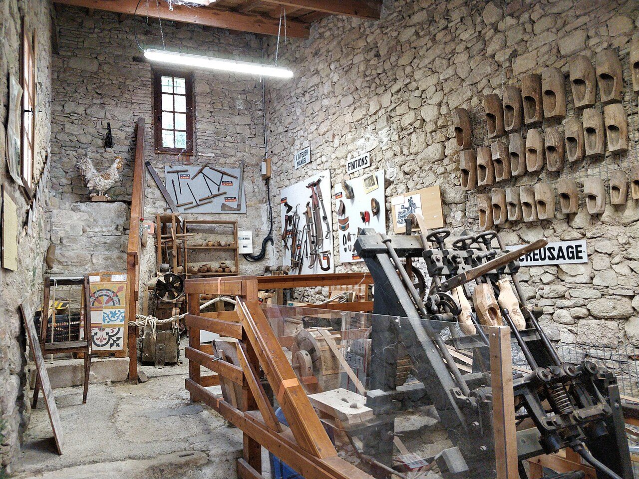 Atelier du sabotier à Lautrec