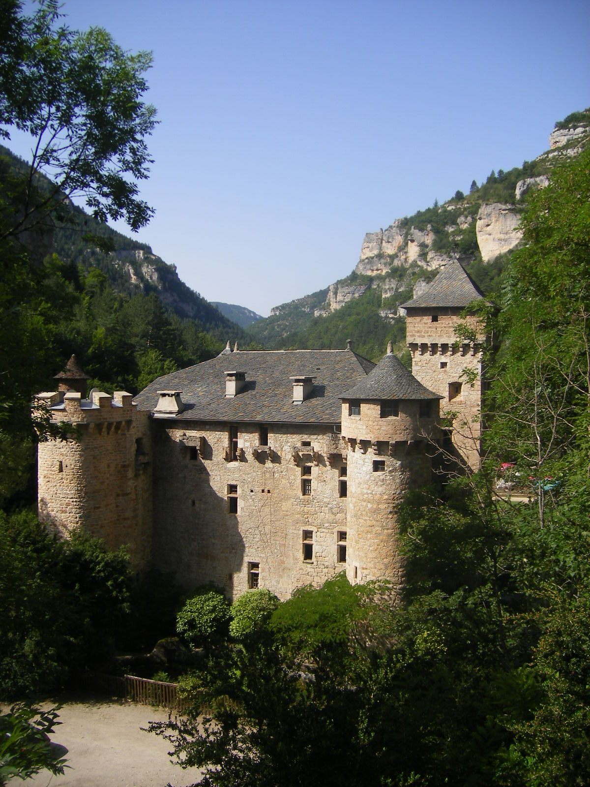 CHATEAU DE LA CAZE à Laval-du-Tarn