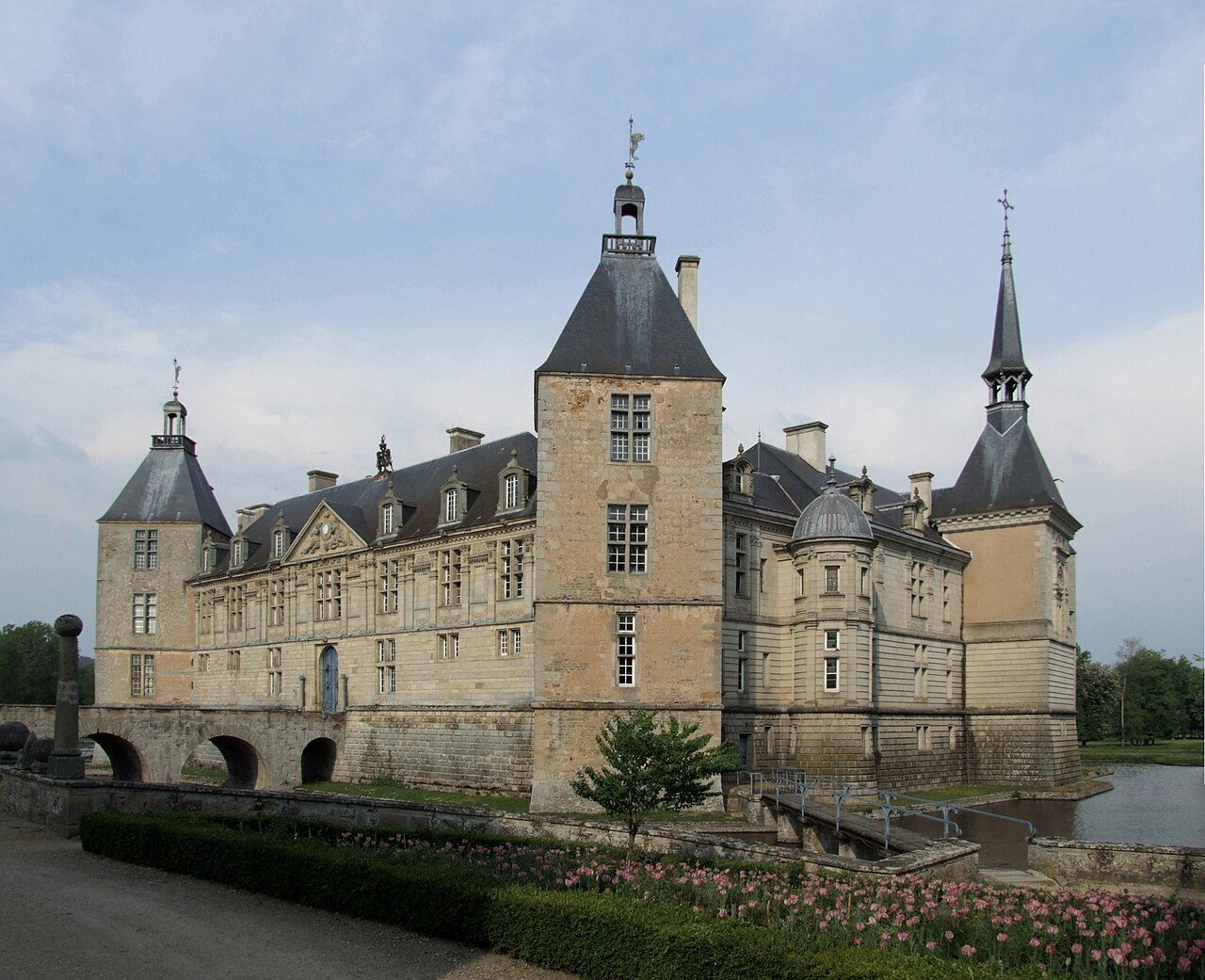 Château de Sully à Sully