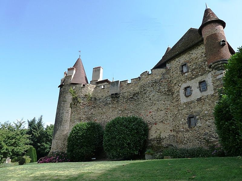 Château de Lespinasse à Saint-Beauzire