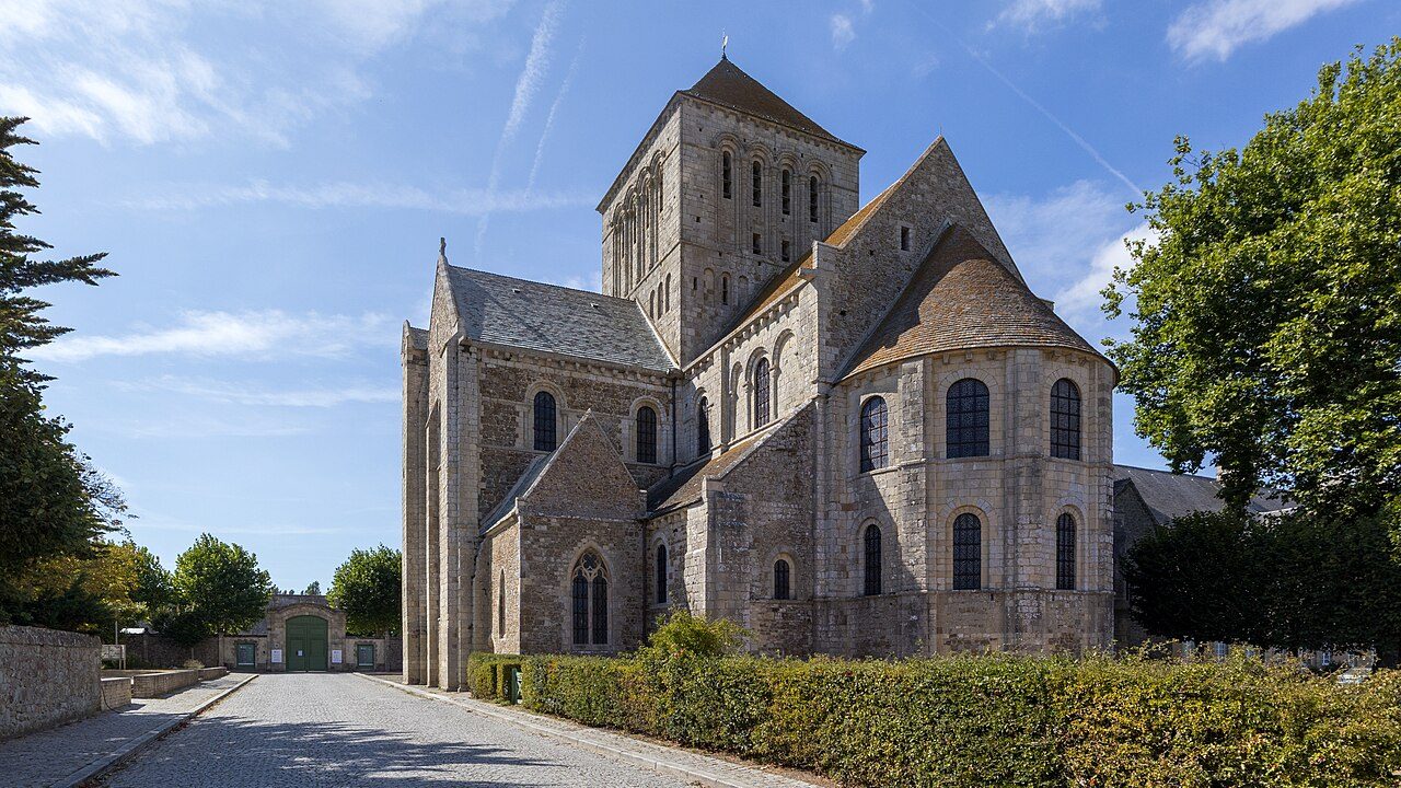 Abbaye Sainte-Trinité à Lessay