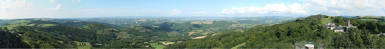 Le Rocher de la Vierge à Laval-Roquecezière