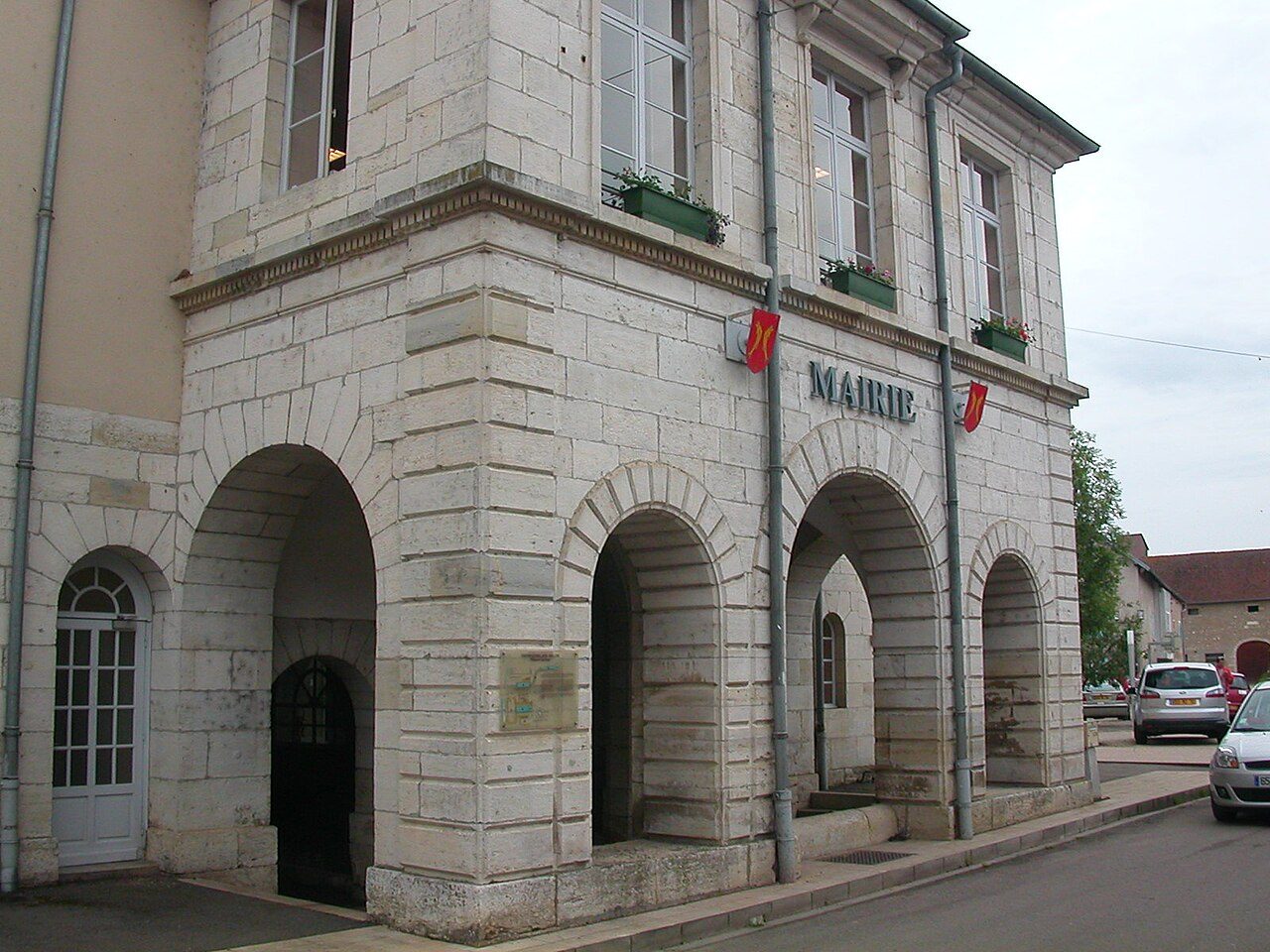 Mairie-lavoir de Dampierre-sur-Salon
