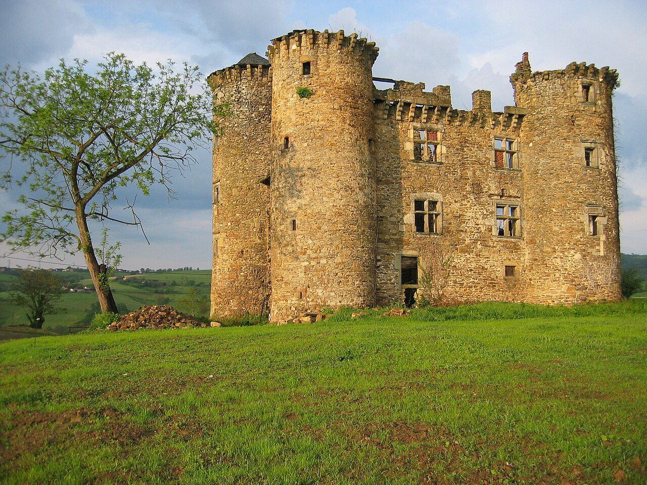 Château de Pagax à Flagnac