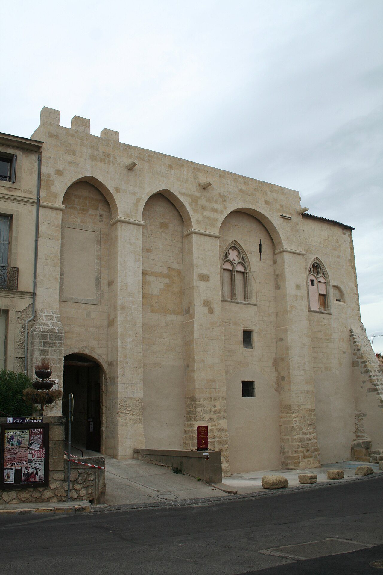 CHÂTEAU DES ARCHEVÊQUES DE CAPESTANG à Capestang