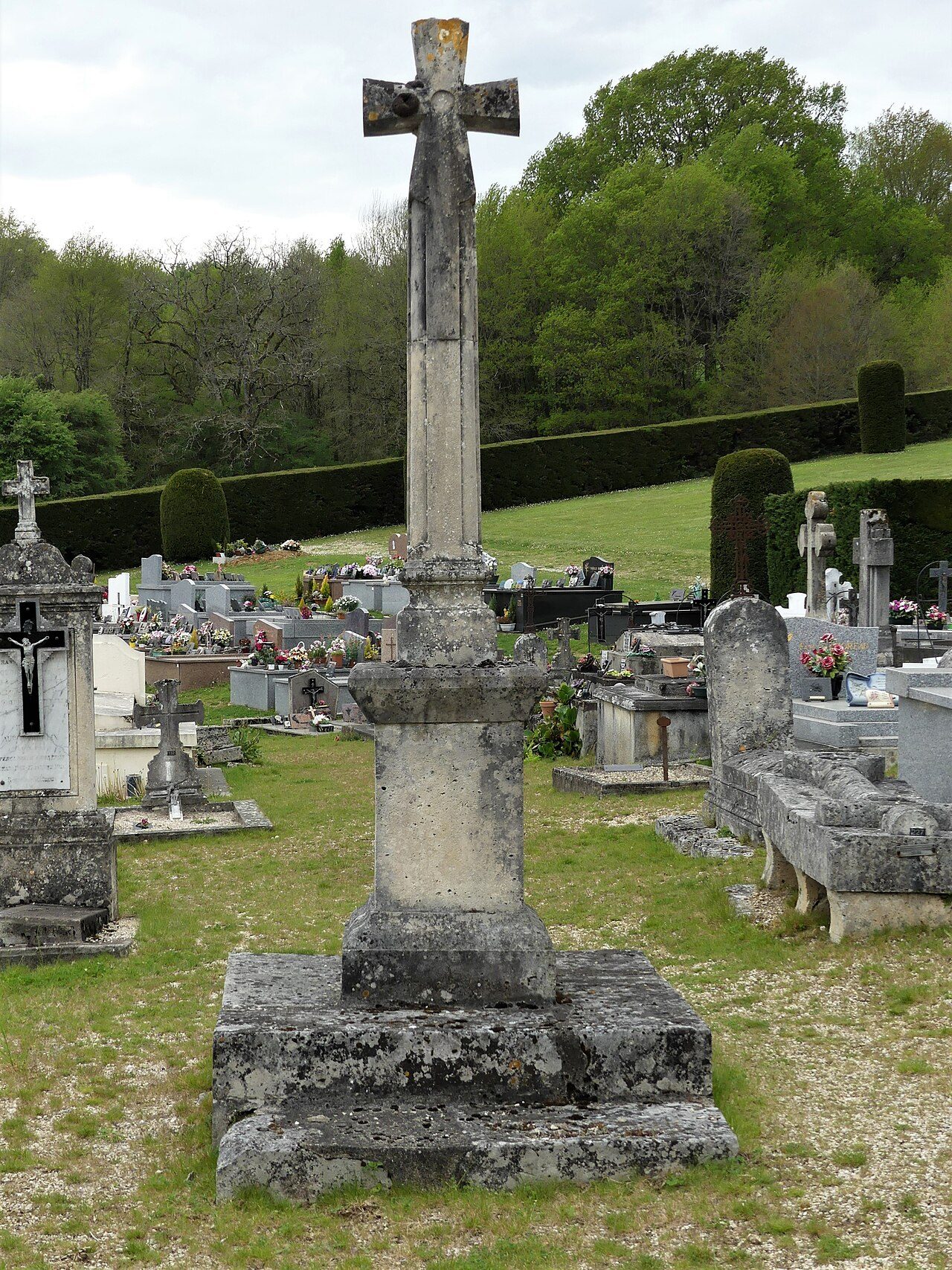 Croix de cimetière de Saint-Martial à Saint-Martial